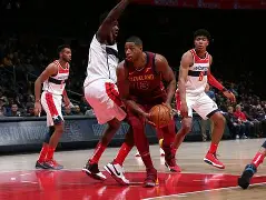 爱游戏平台-NBA常规赛清晨走向成谜，克里夫兰骑士手感冰凉，赛场秩序良好，阵容厚度经受考验的简单介绍